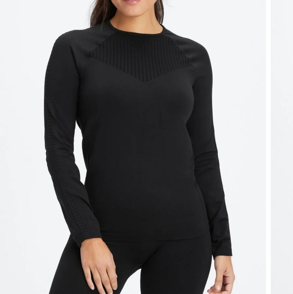 Fabletics Sync Black Seamless Long Sleeve Top Size Medium